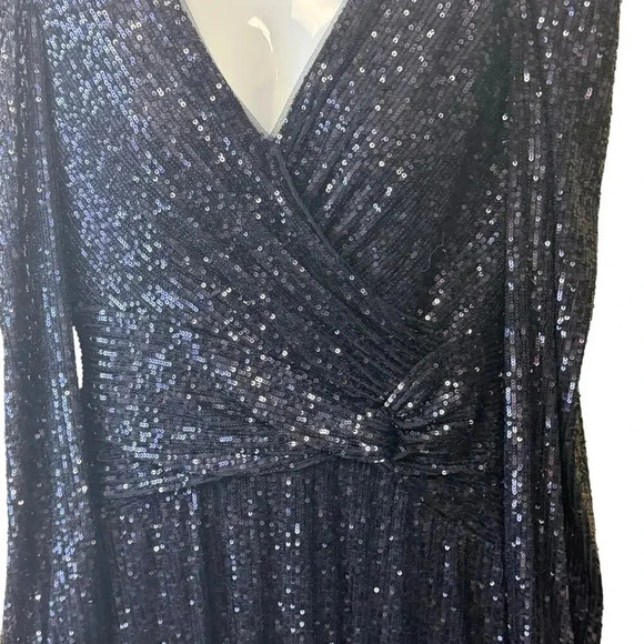 New Aqua Long Sleeve Blue Sequin Twist Long Gown Wedding Gala Dress Women's 10 - Picture 4 of 13